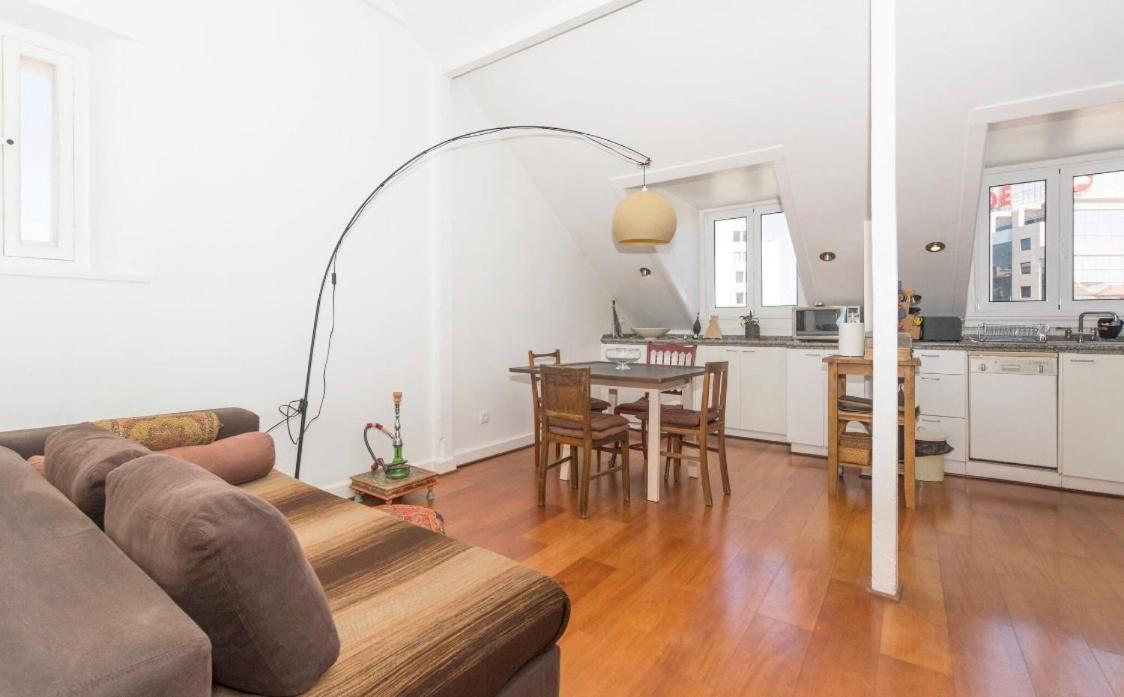 Appartamento Rato Sunny Terrace Lisbona Esterno foto
